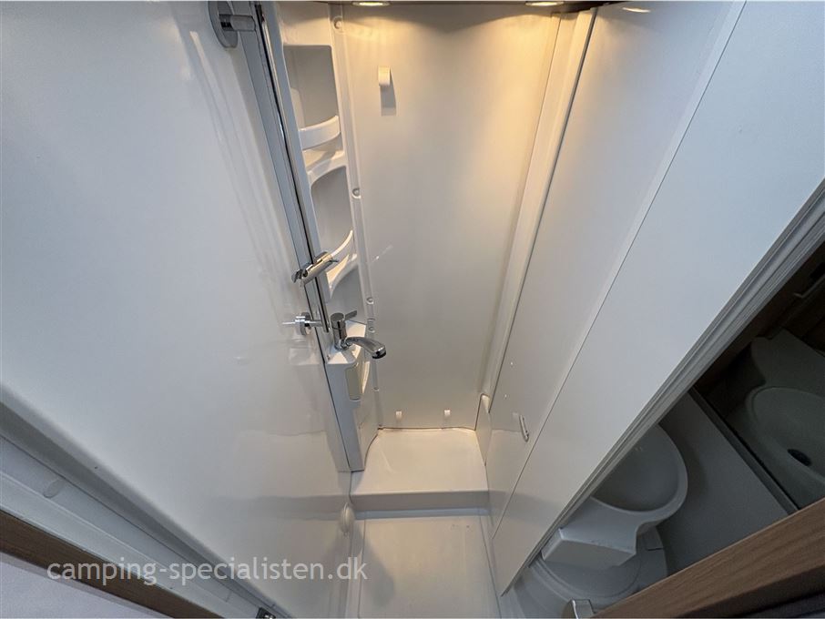 Hymer Van 512